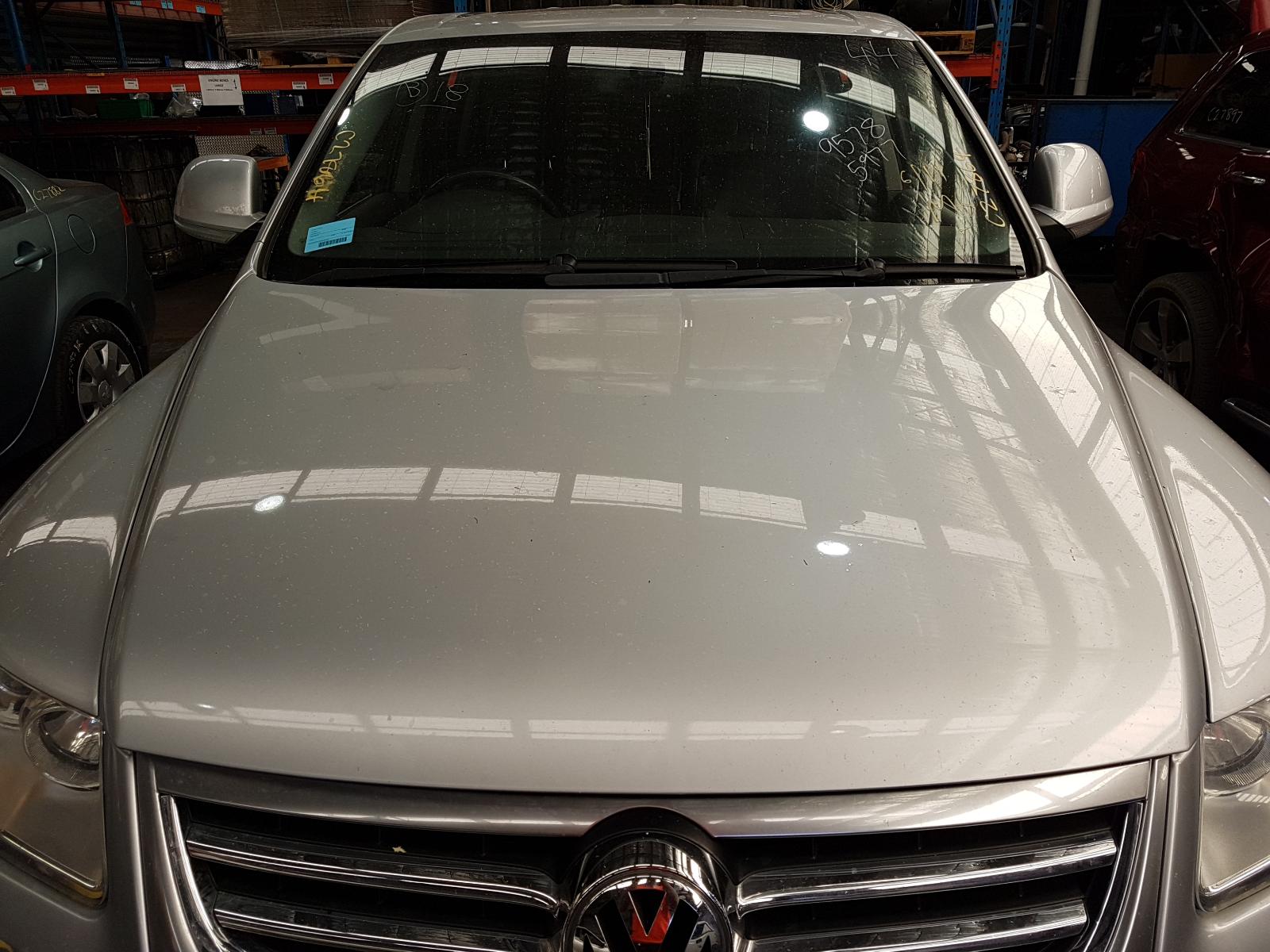 View Auto part Radiator Volkswagen Touareg 2008