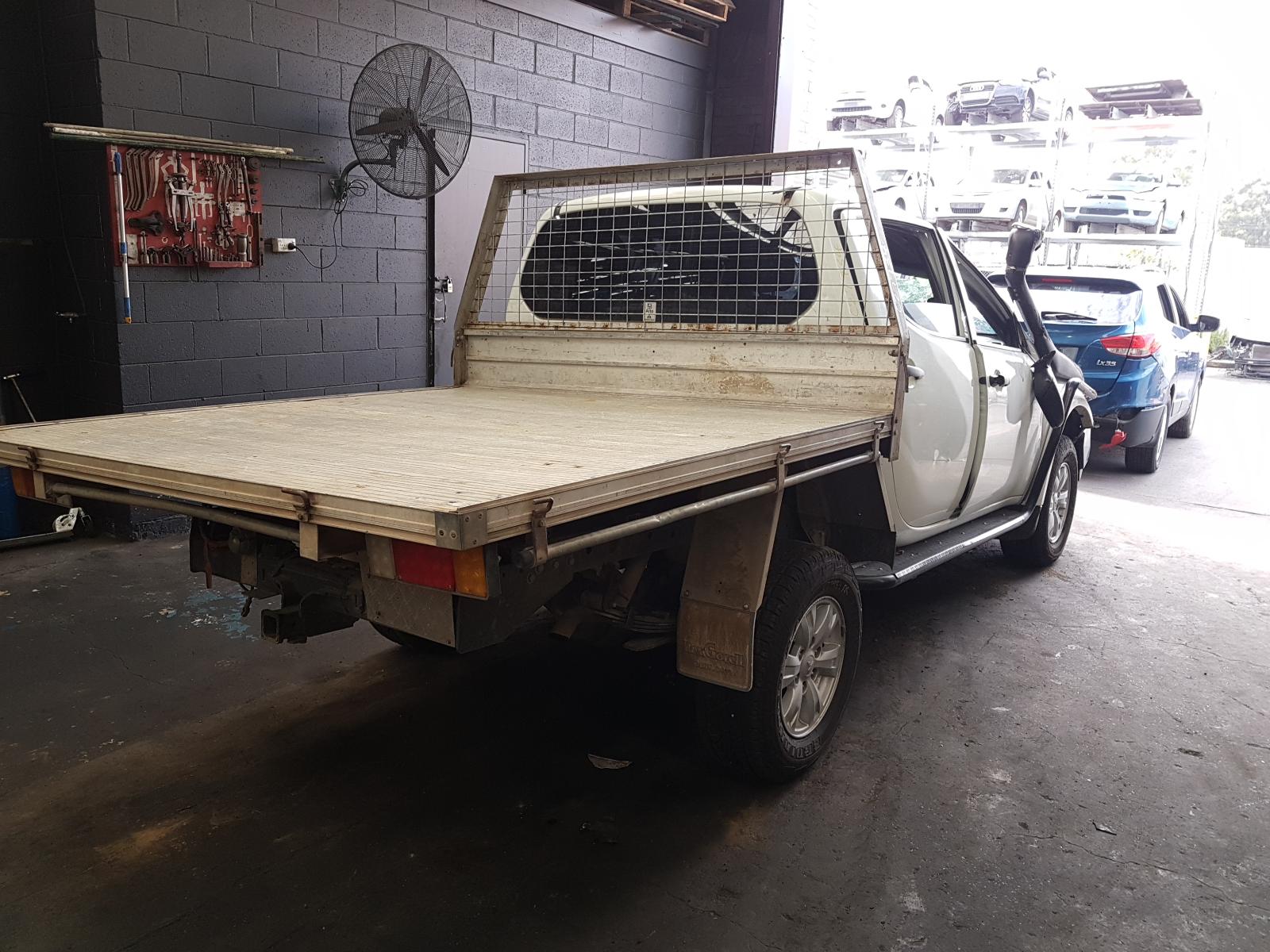View Auto part Axle Mitsubishi Triton 2014
