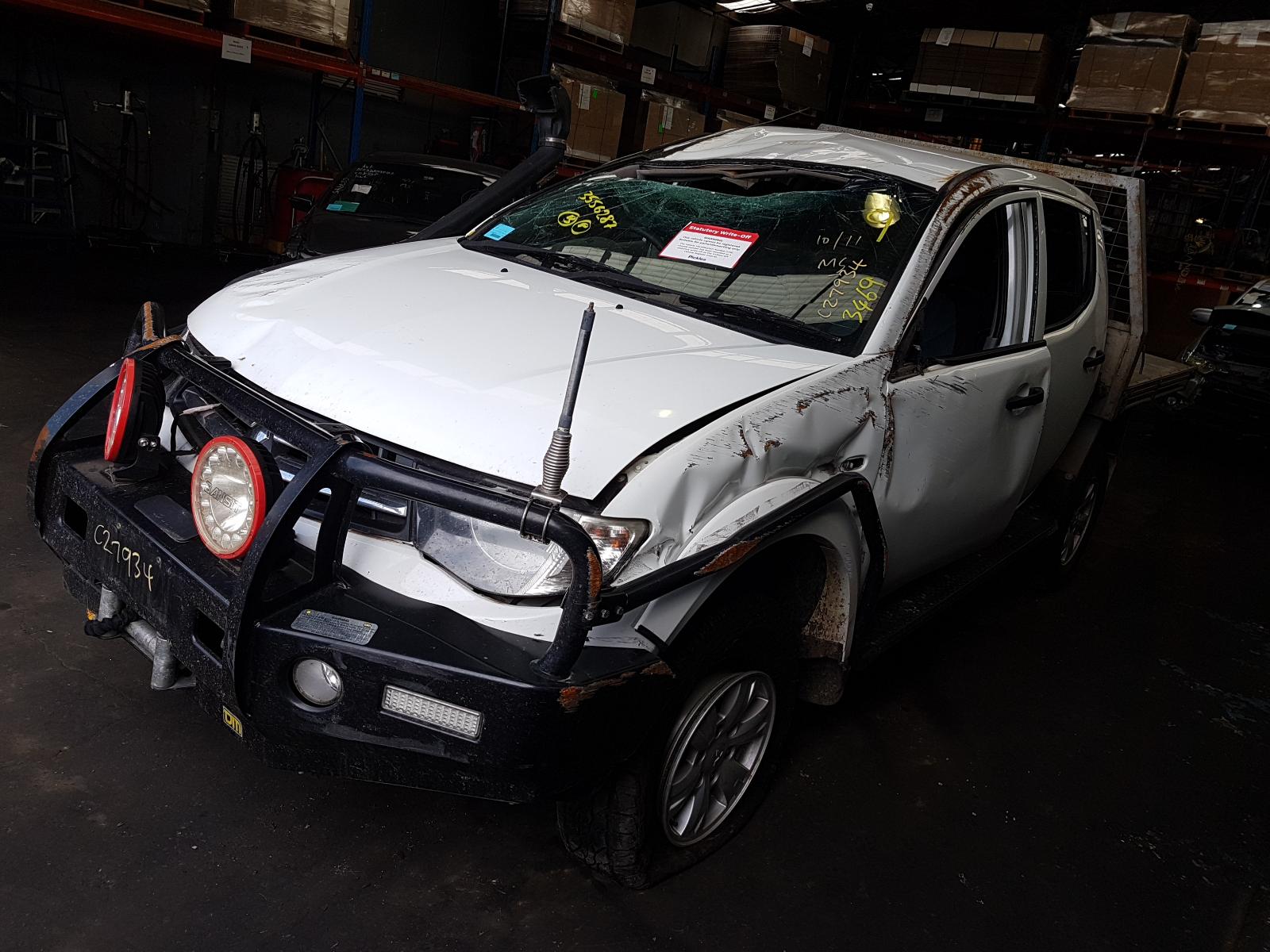 View Auto part Axle Mitsubishi Triton 2014