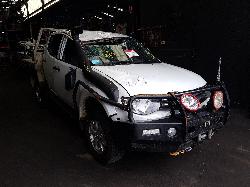 View Auto part Axle Mitsubishi Triton 2014