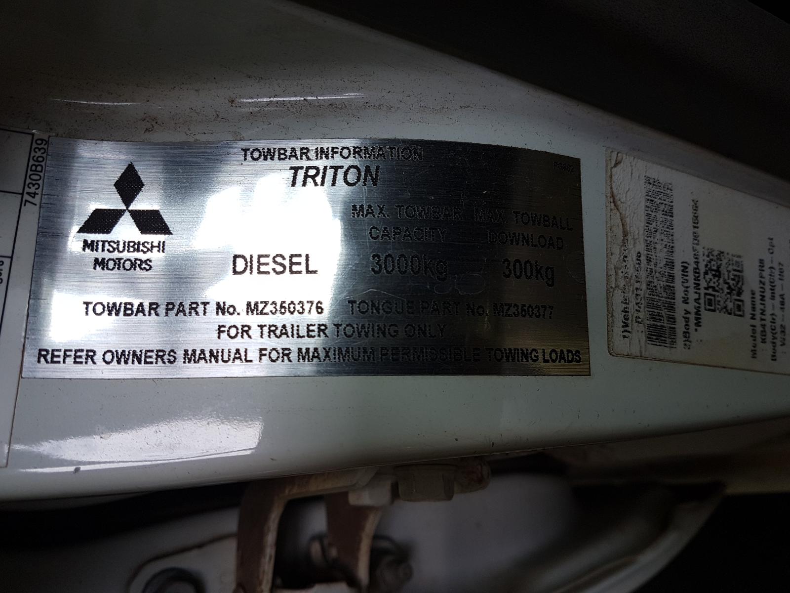 View Auto part Axle Mitsubishi Triton 2014