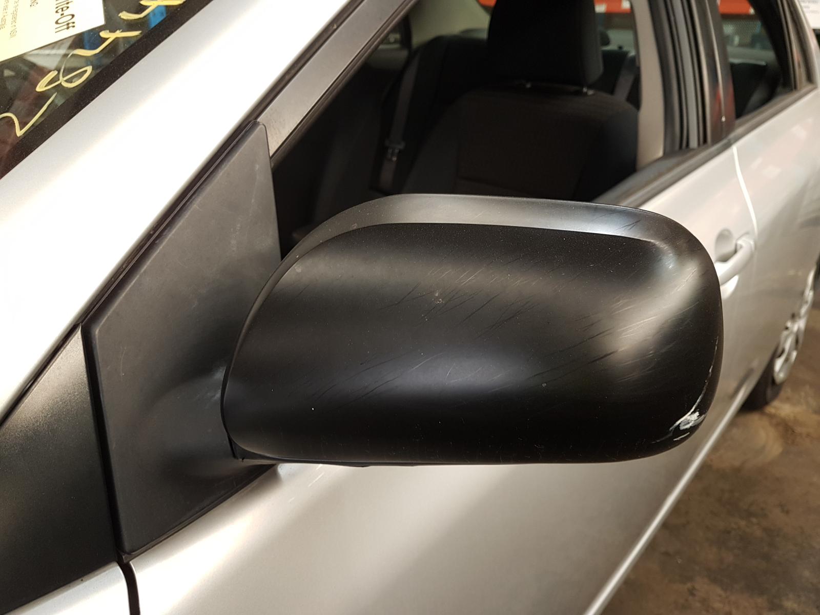 View Auto part Seatbelt/Stalk Toyota Corolla 2009