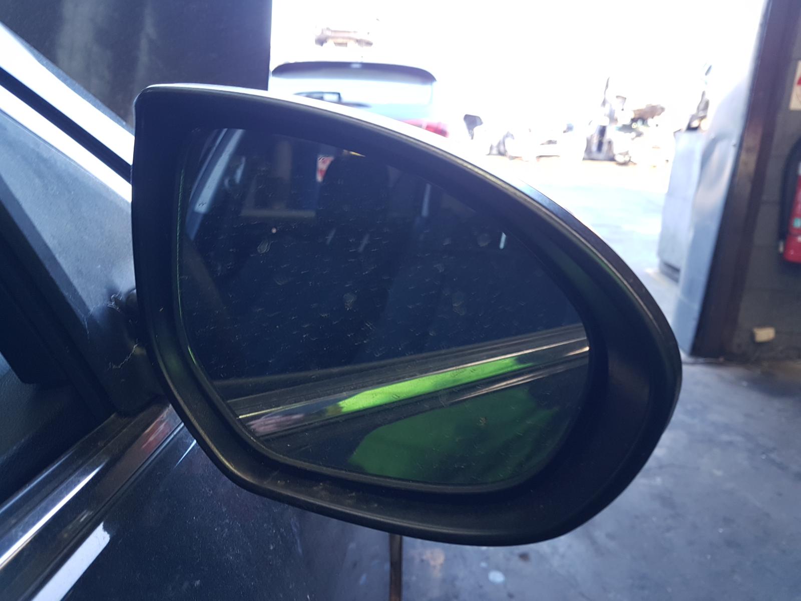 View Auto part Airbag Module/Sensor Mazda 6 2010