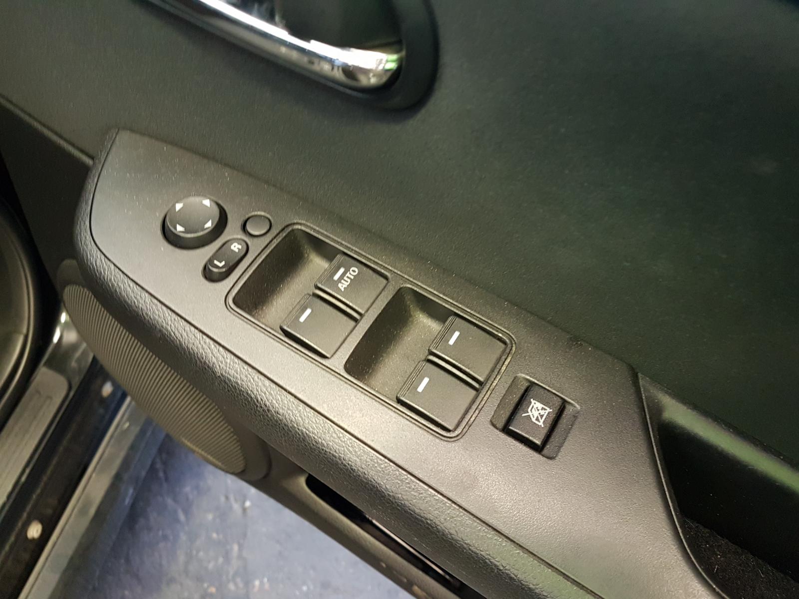 View Auto part Airbag Module/Sensor Mazda 6 2010