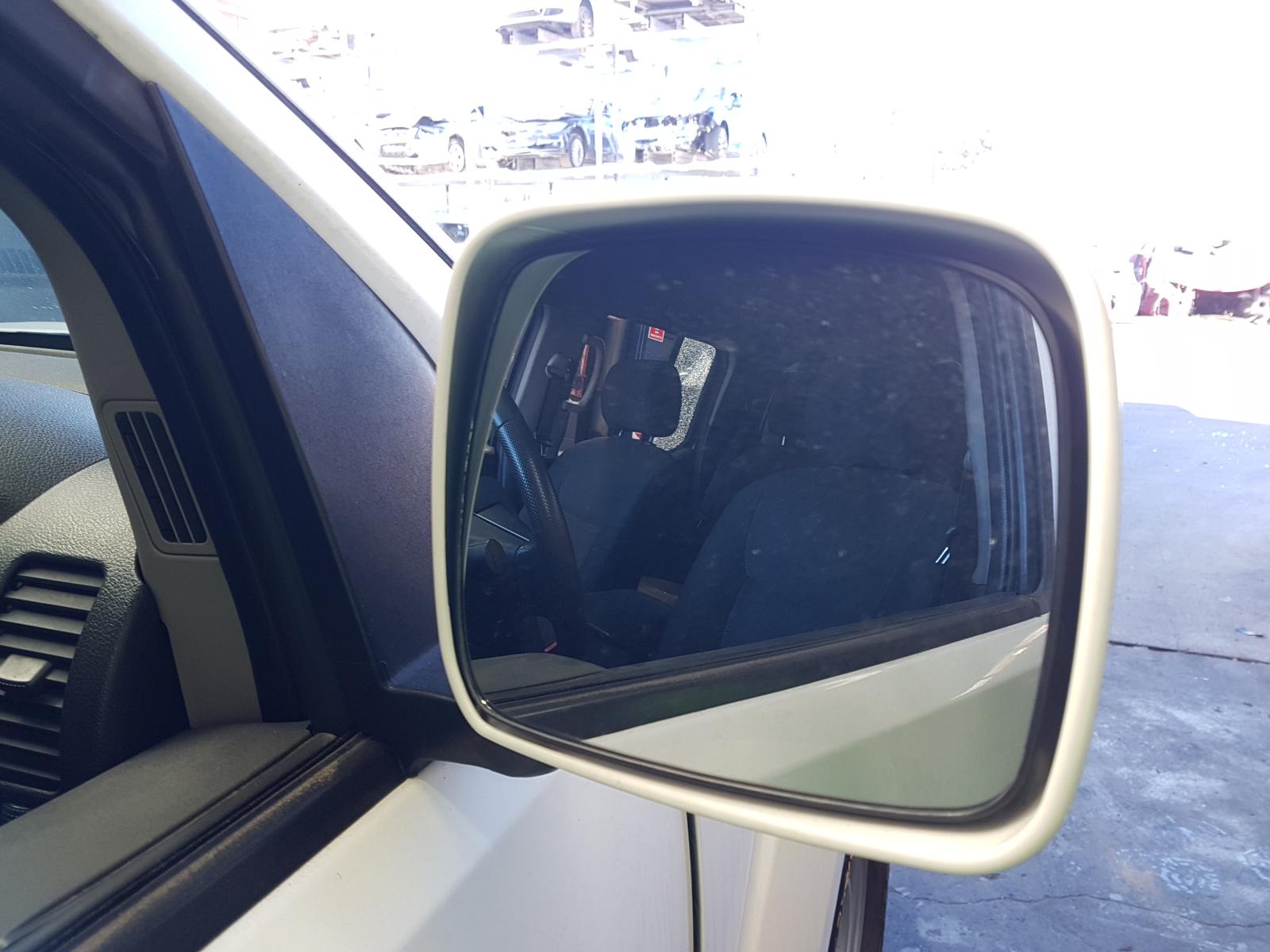 2013 Nissan Navara Trans/Gearbox View Auto part Trans/Gearbox Nissan Navara 2013