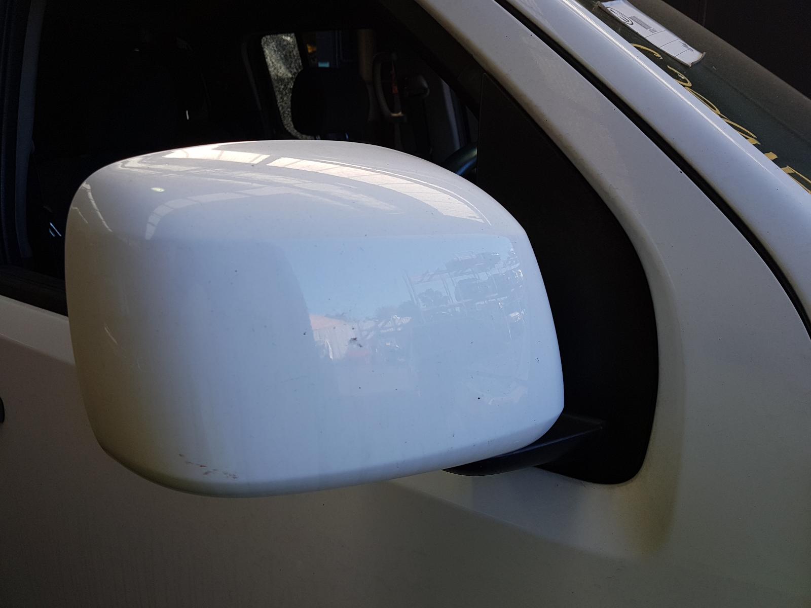 2013 Nissan Navara Trans/Gearbox View Auto part Trans/Gearbox Nissan Navara 2013