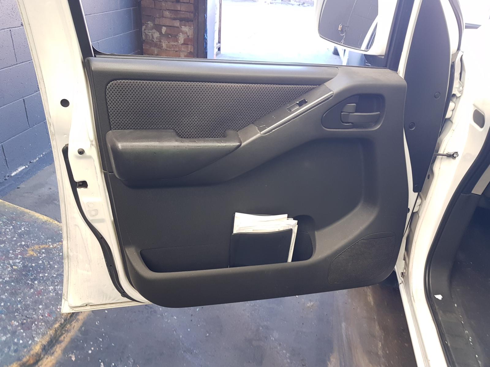 2013 Nissan Navara Trans/Gearbox View Auto part Trans/Gearbox Nissan Navara 2013