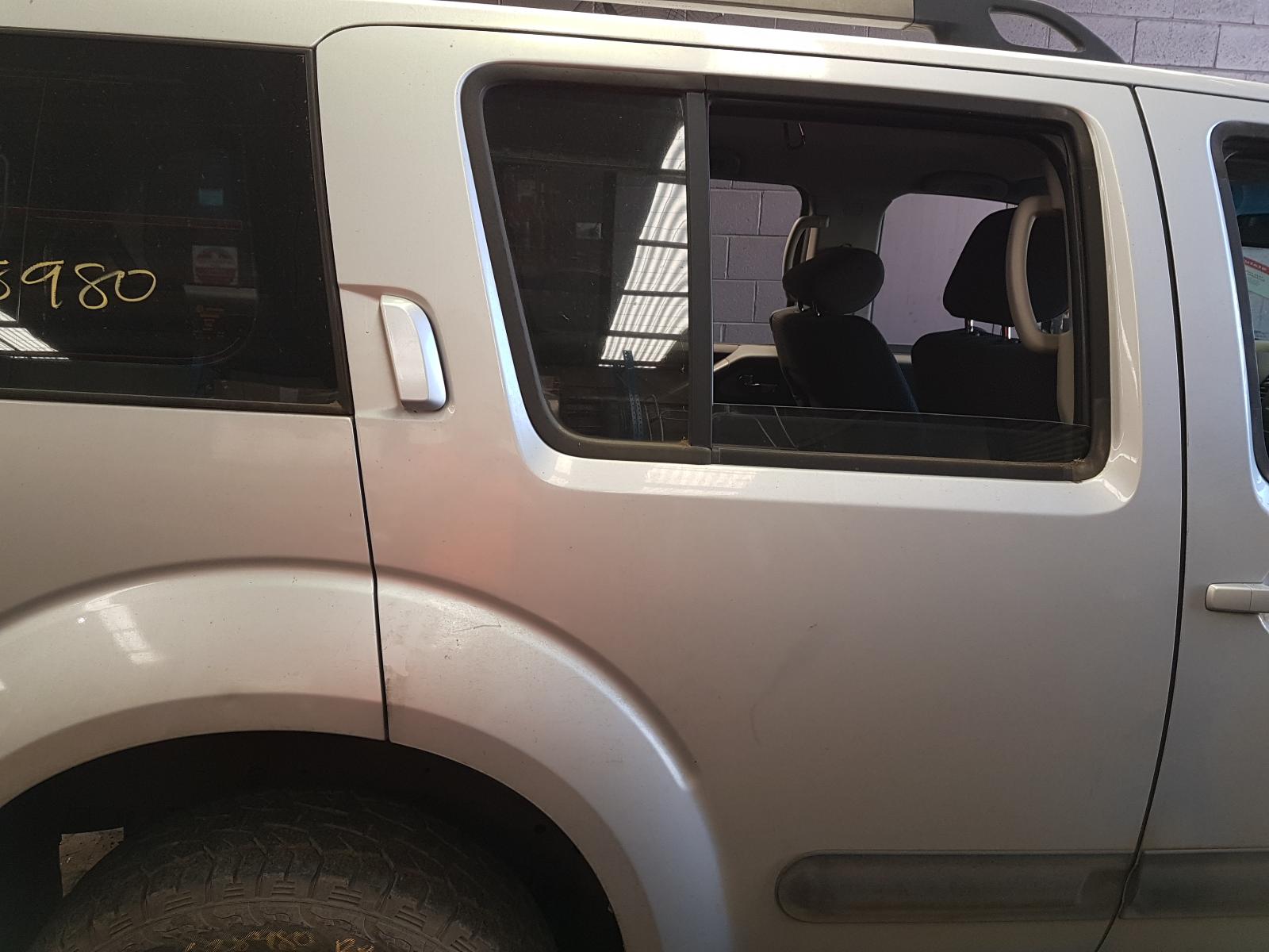 View Auto part Fuse Box Nissan Pathfinder 2008