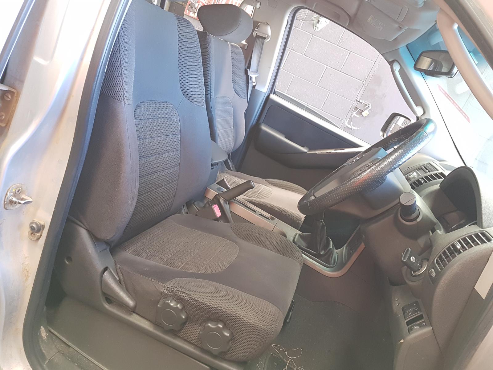 View Auto part Fuse Box Nissan Pathfinder 2008