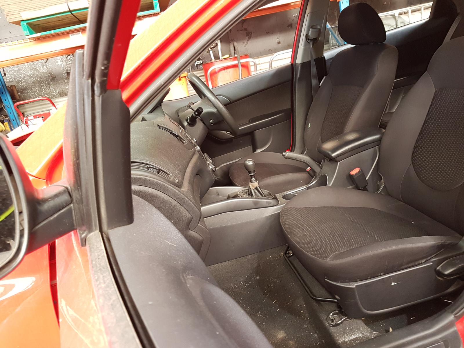 View Auto part Trans/Gearbox Kia Cerato 2011