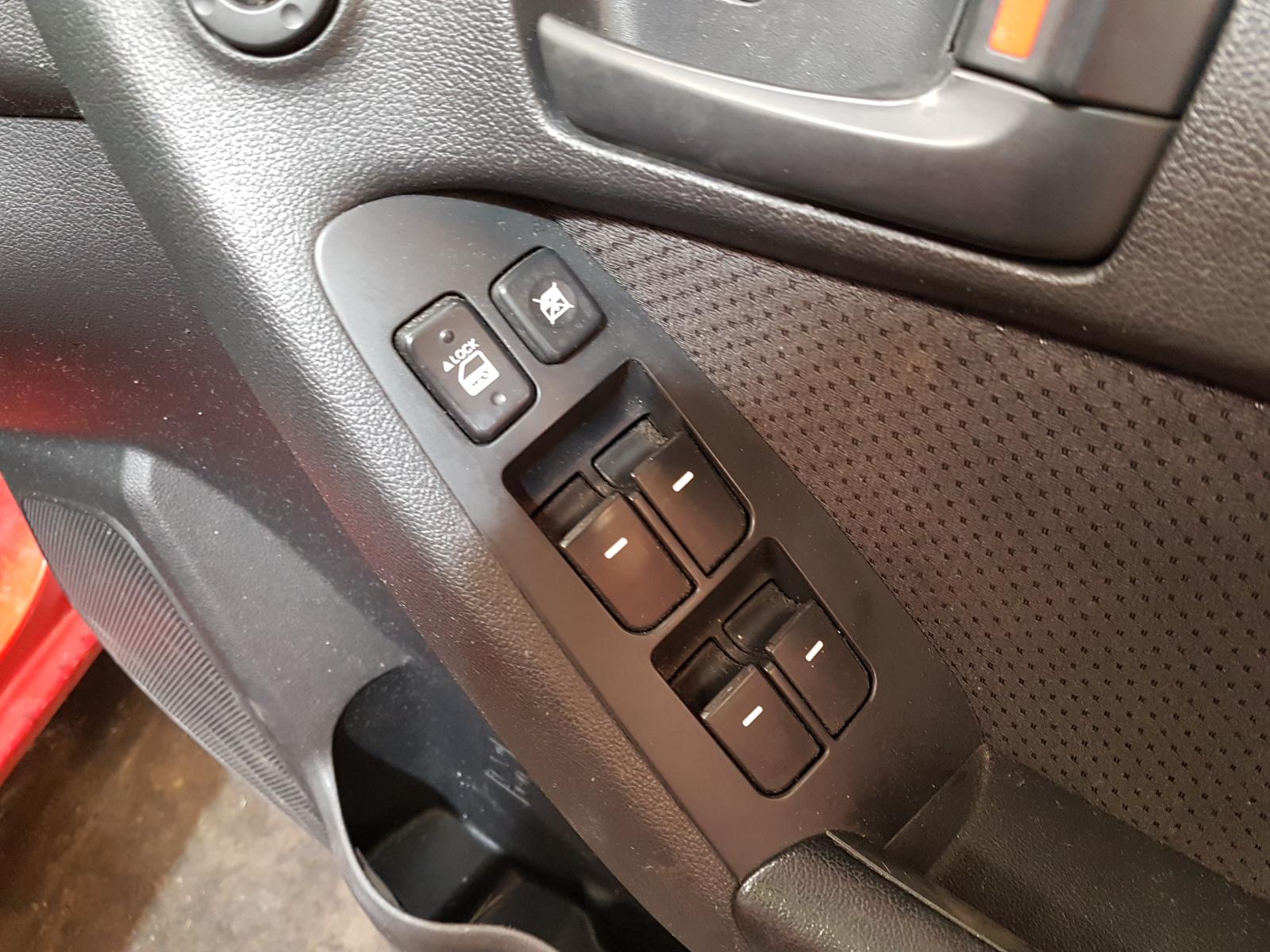 View Auto part Trans/Gearbox Kia Cerato 2011