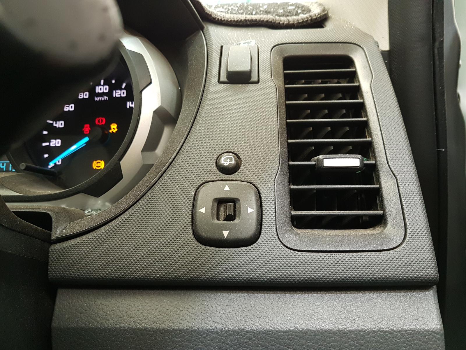 View Auto part Fuse Box Ford Ranger 2014