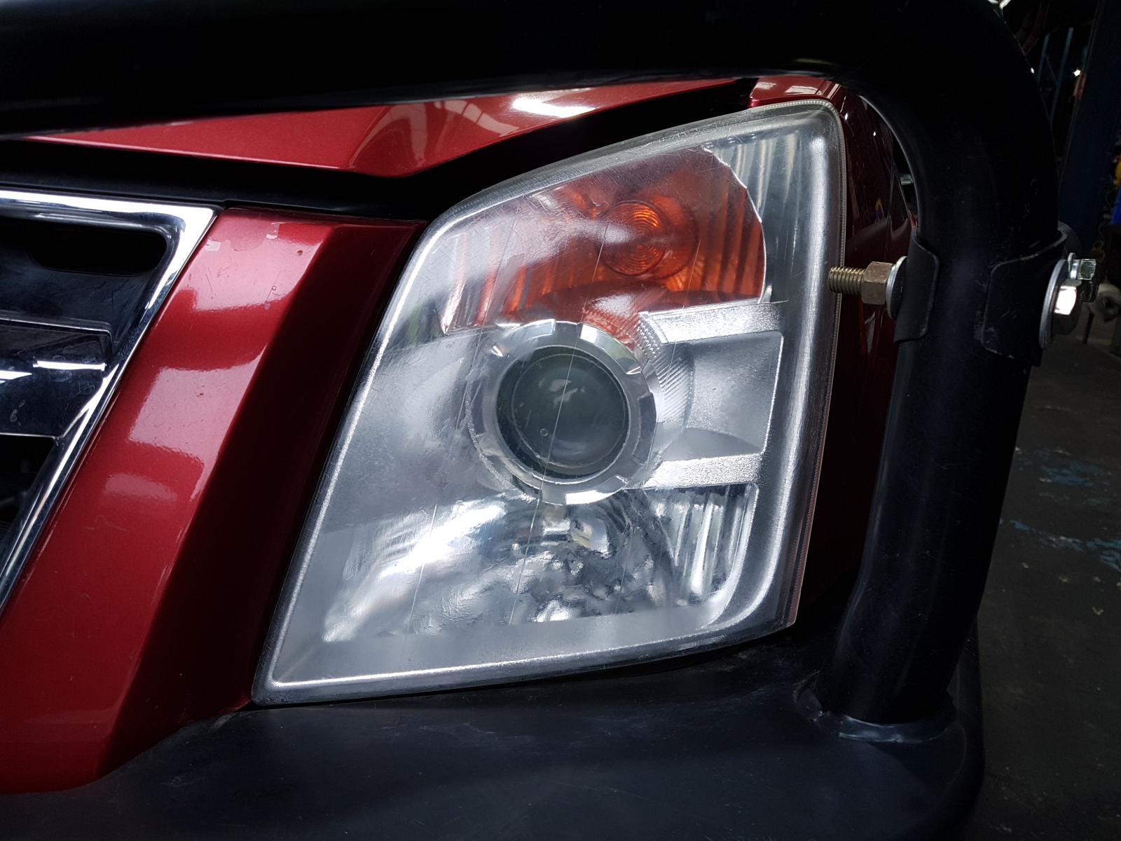 View Auto part Misc Isuzu Dmax 2011