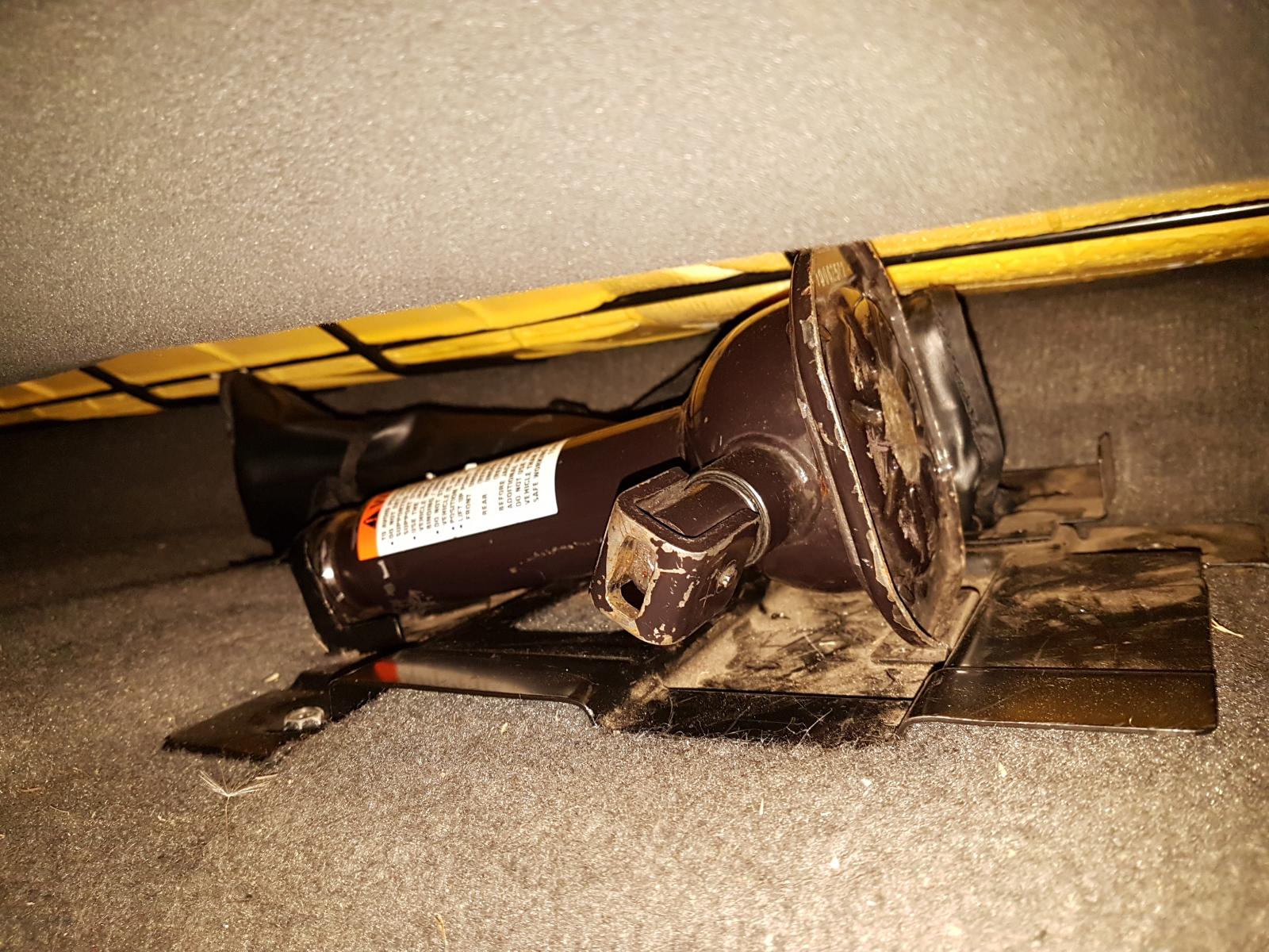 View Auto part Misc Isuzu Dmax 2011