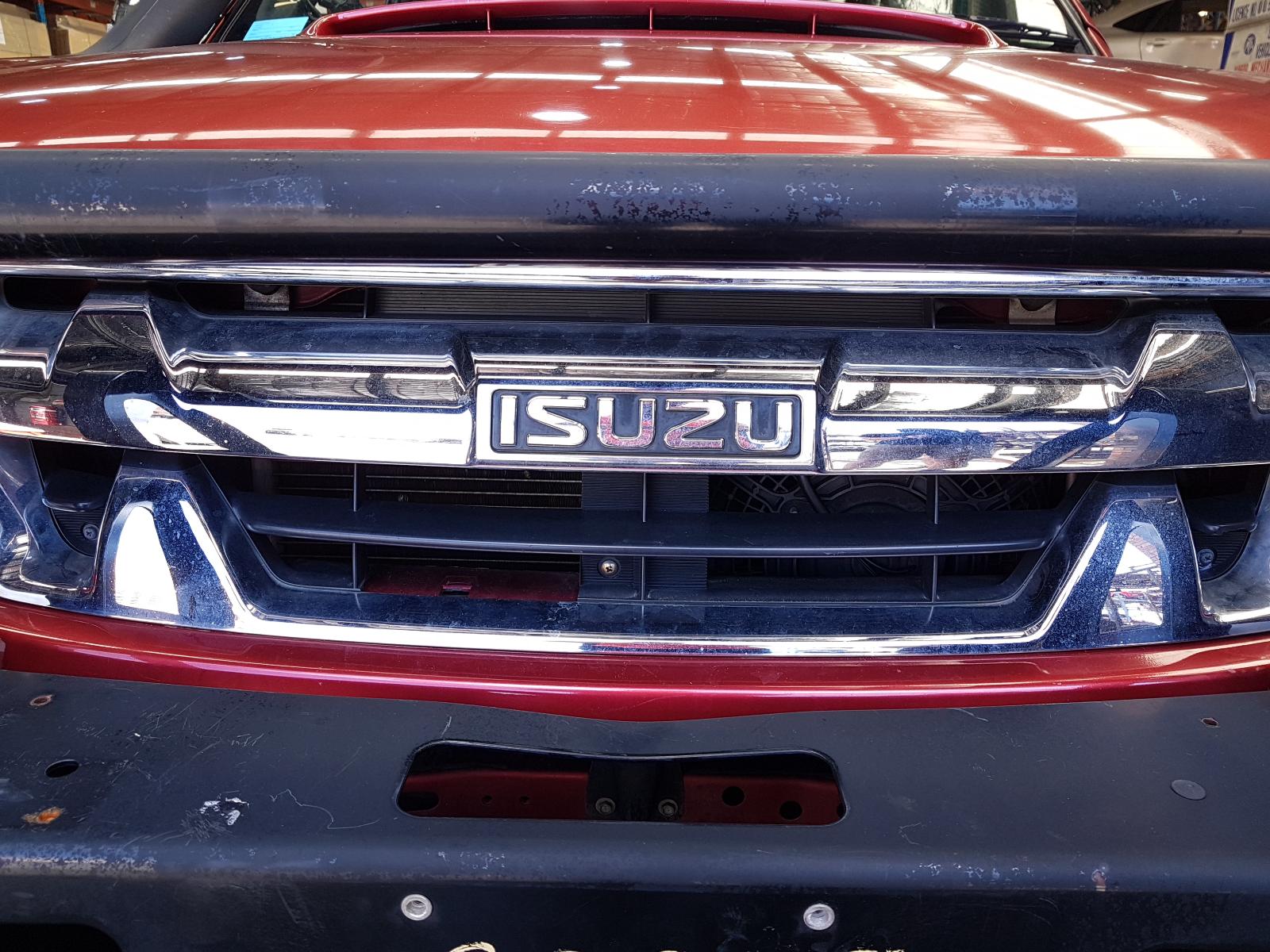 View Auto part Misc Isuzu Dmax 2011