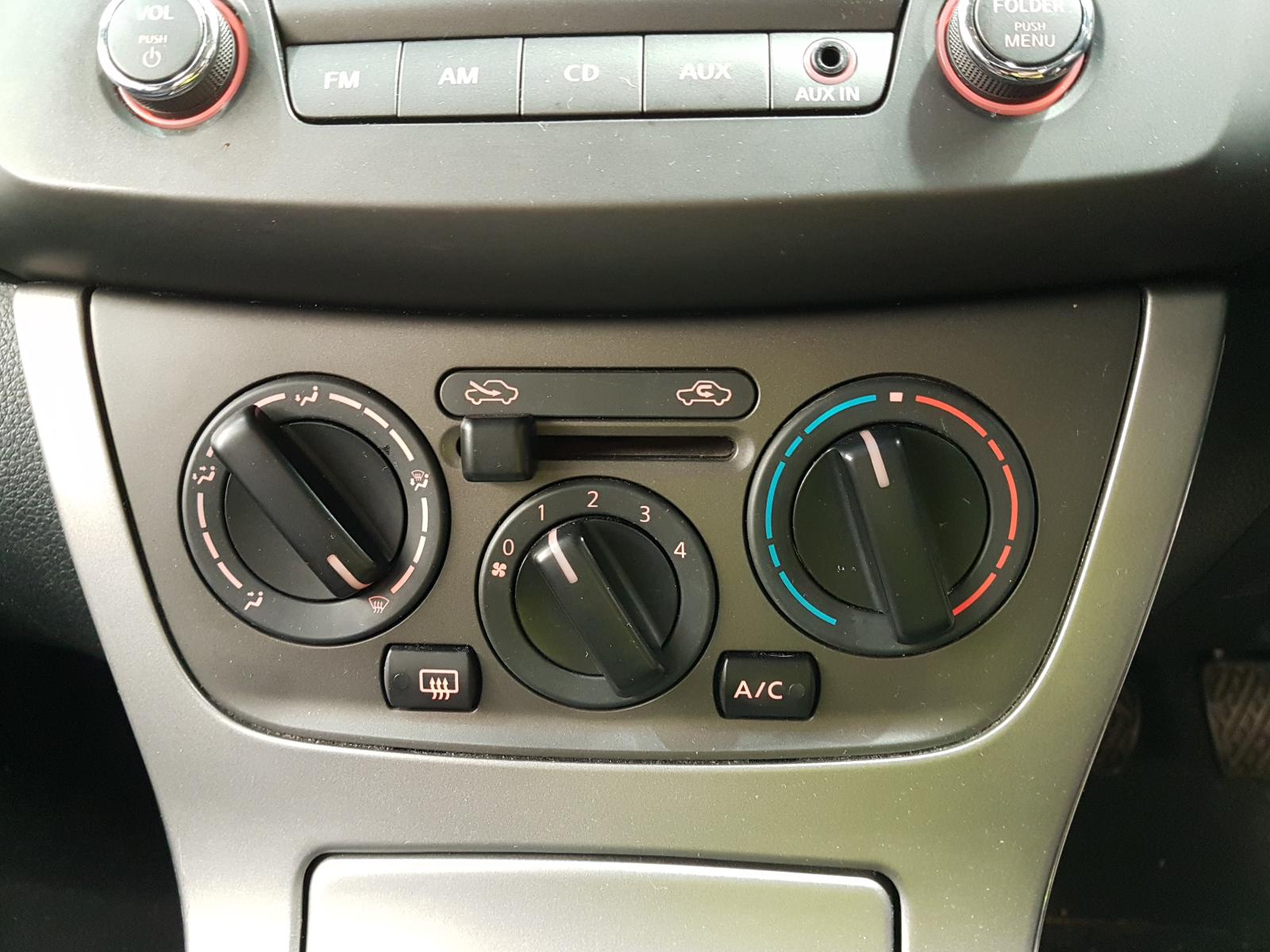 2012 Nissan Pulsar Trans/Gearbox View Auto part Trans/Gearbox Nissan Pulsar 2012