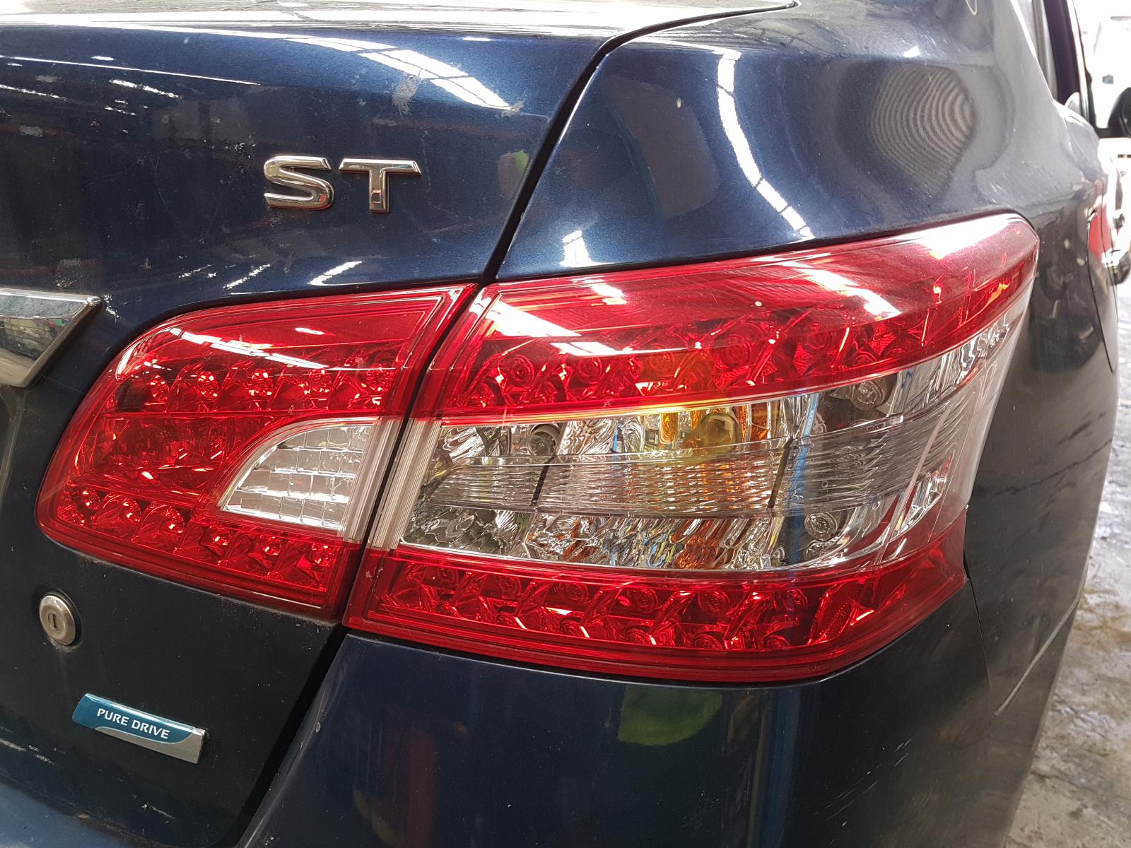 2012 Nissan Pulsar Trans/Gearbox View Auto part Trans/Gearbox Nissan Pulsar 2012