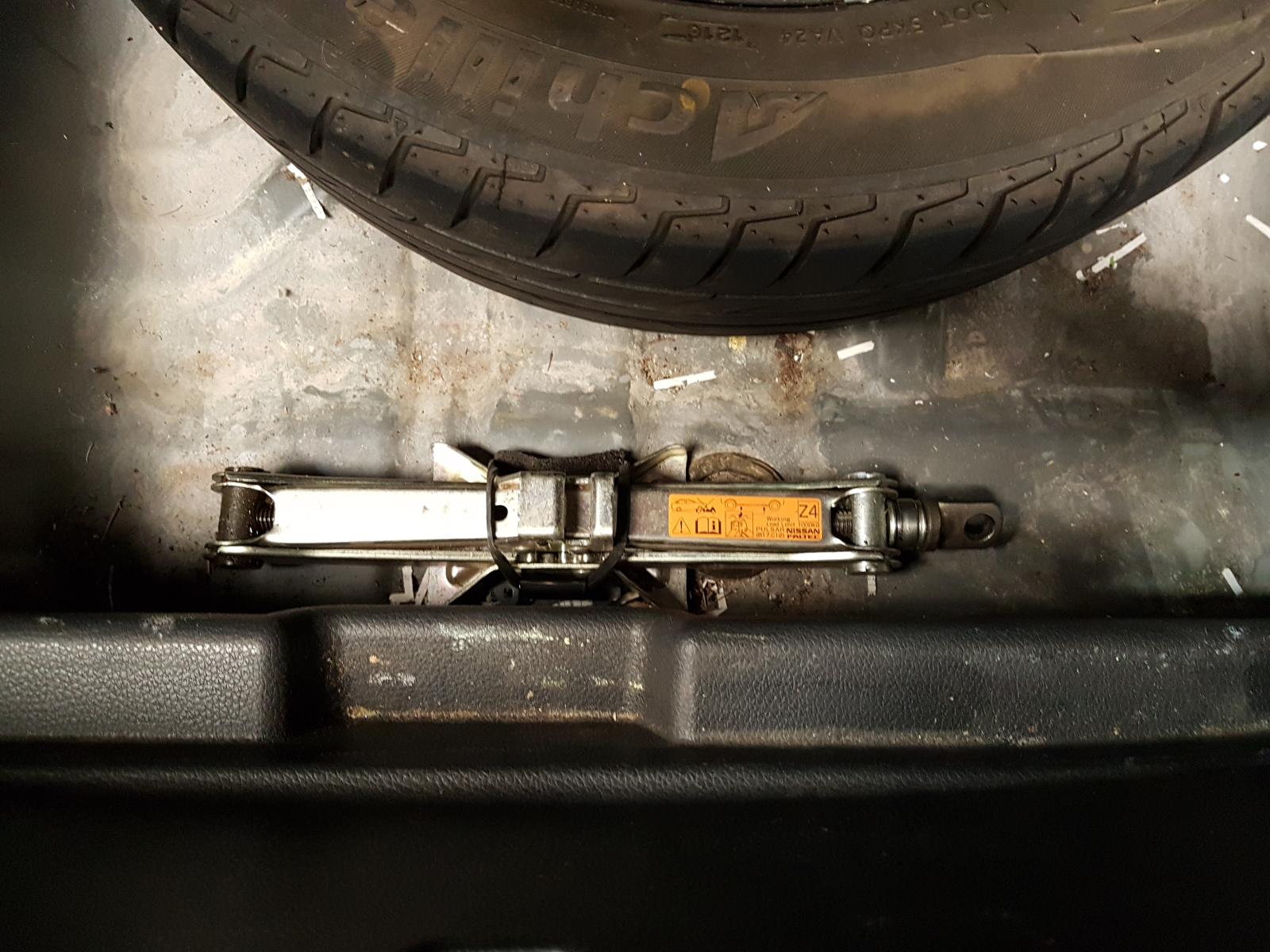 2012 Nissan Pulsar Trans/Gearbox View Auto part Trans/Gearbox Nissan Pulsar 2012