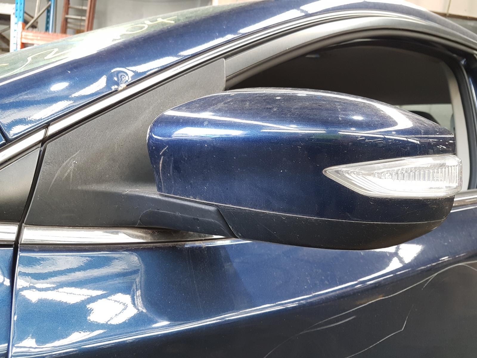 2012 Nissan Pulsar Trans/Gearbox View Auto part Trans/Gearbox Nissan Pulsar 2012