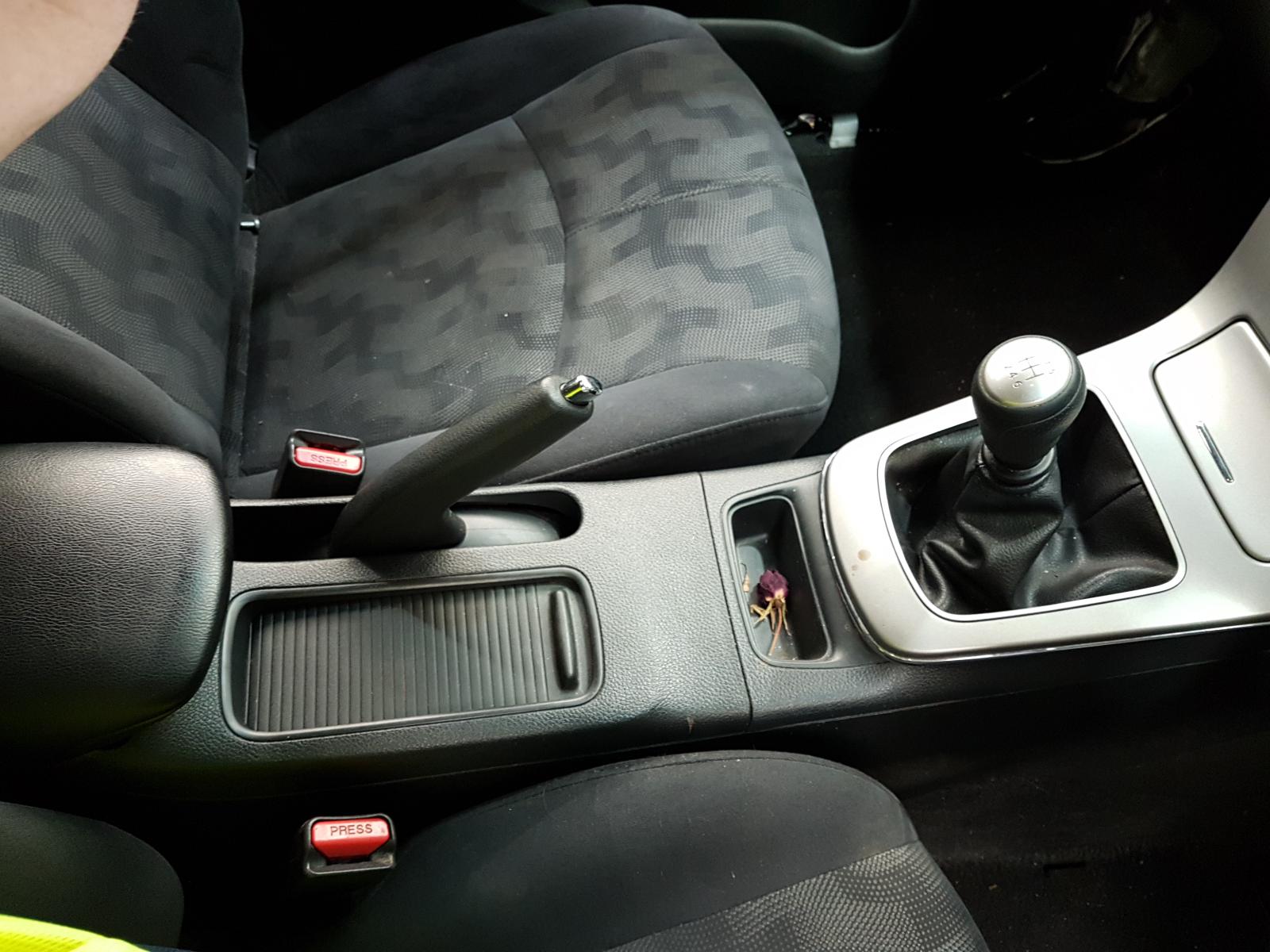 2012 Nissan Pulsar Trans/Gearbox View Auto part Trans/Gearbox Nissan Pulsar 2012