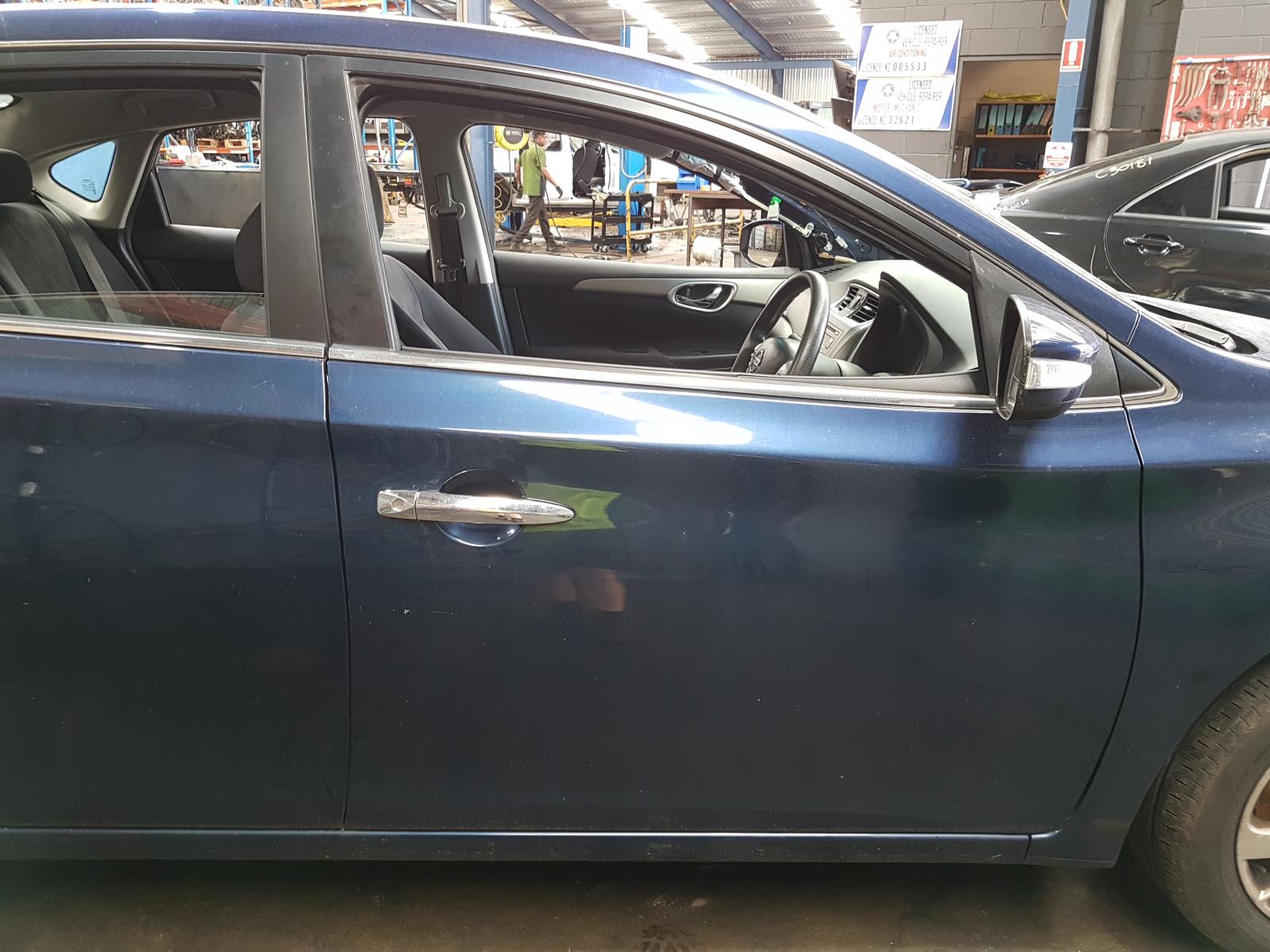 2012 Nissan Pulsar Trans/Gearbox View Auto part Trans/Gearbox Nissan Pulsar 2012