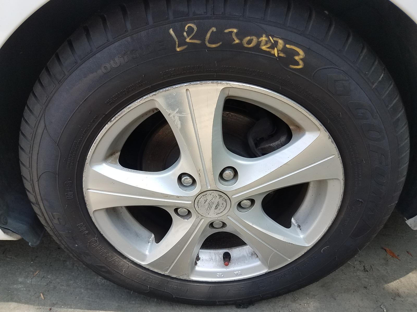 2012 Hyundai Elantra Starter View Auto part Starter Hyundai Elantra 2012