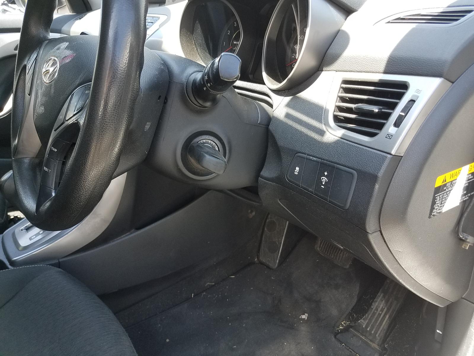 2012 Hyundai Elantra Starter View Auto part Starter Hyundai Elantra 2012