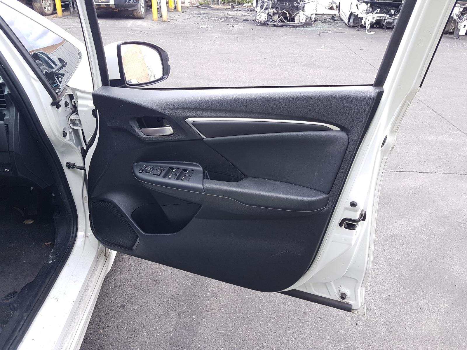 View Auto part Heater/Ac Controls Honda Jazz 2016