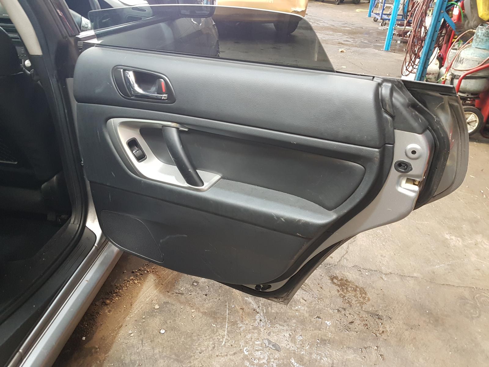 View Auto part Trans/Gearbox Subaru Liberty 2007