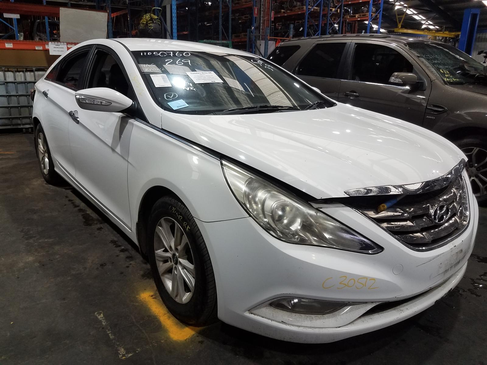 View Auto part null Hyundai I45 2012