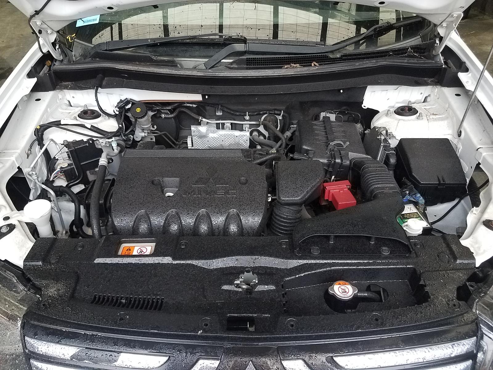 View Auto part Radio/Cd/Dvd/Sat/Tv Mitsubishi Outlander 2013