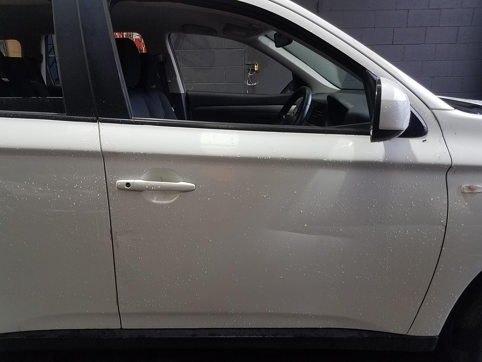 View Auto part Radio/Cd/Dvd/Sat/Tv Mitsubishi Outlander 2013