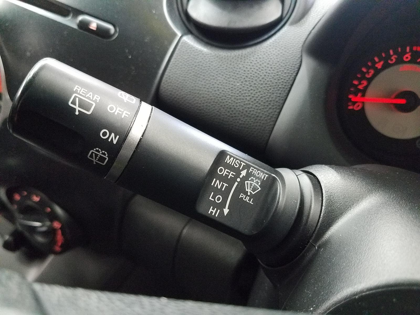 View Auto part Seatbelt/Stalk Mazda 2 2010