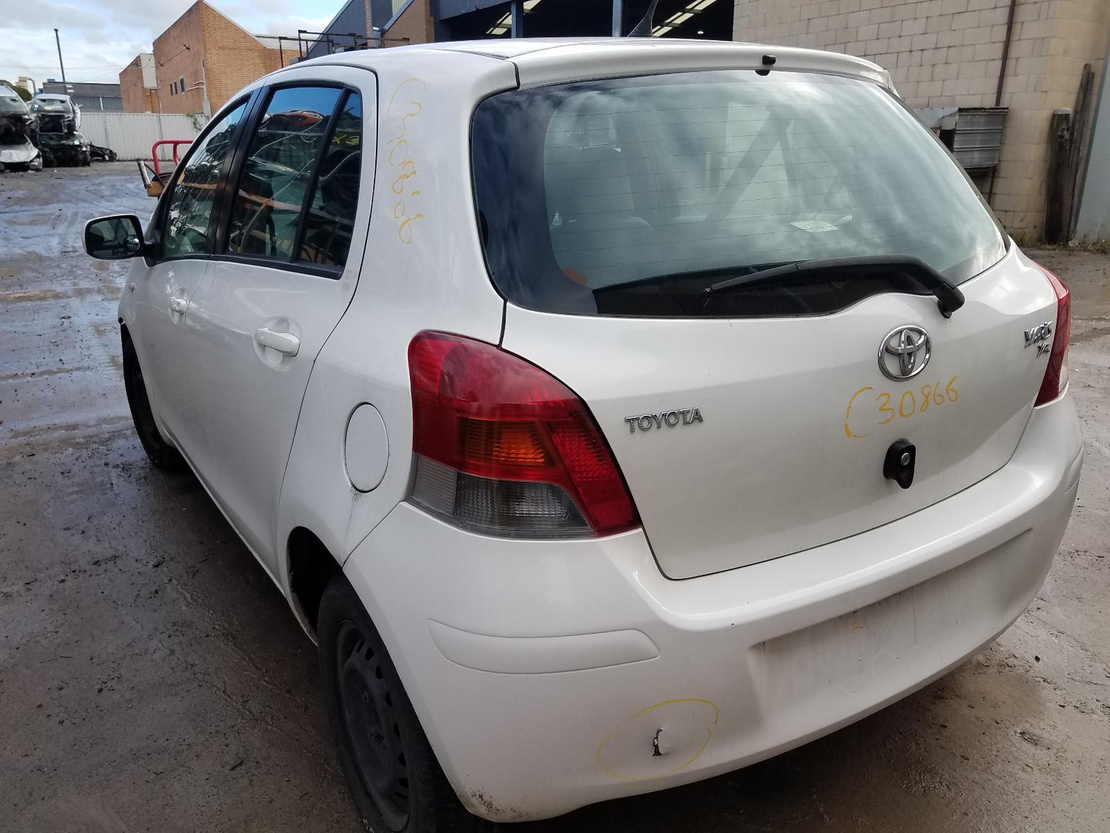 View Auto part Right Front Window Reg/Motor Toyota Yaris 2009