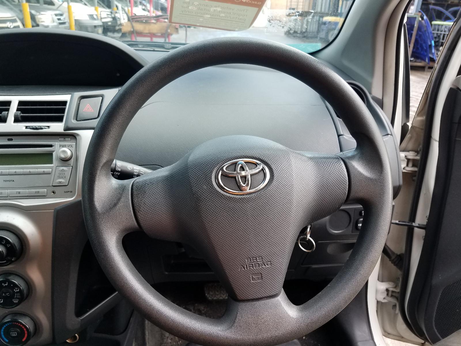 View Auto part Right Front Window Reg/Motor Toyota Yaris 2009