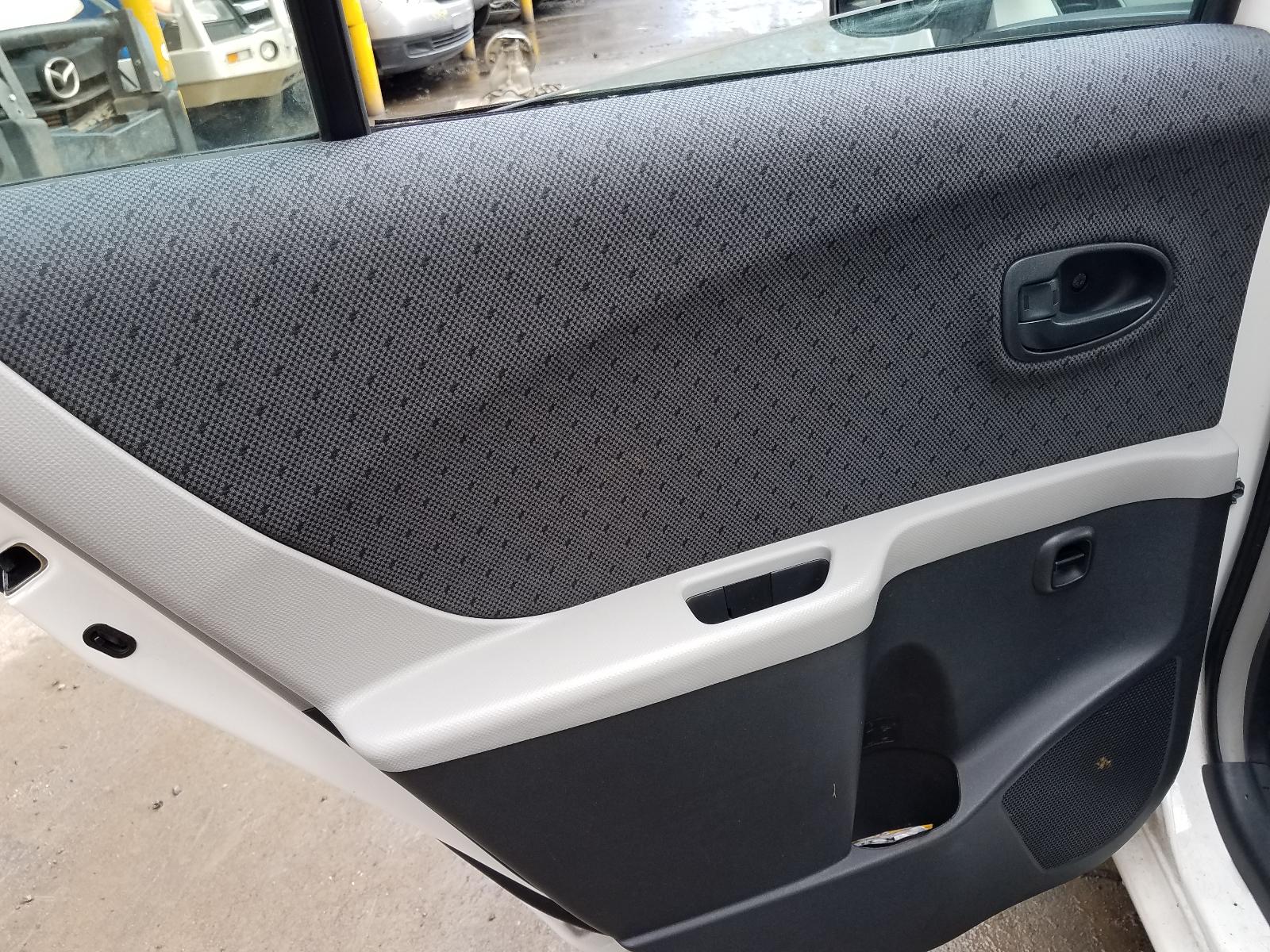 View Auto part Right Front Window Reg/Motor Toyota Yaris 2009