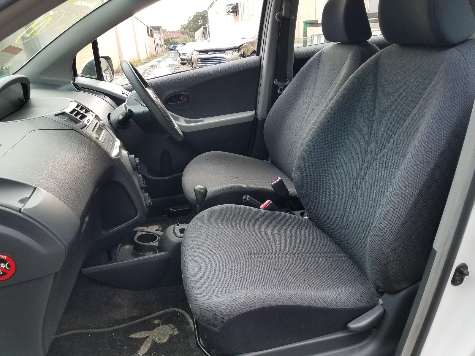 View Auto part Right Front Window Reg/Motor Toyota Yaris 2009