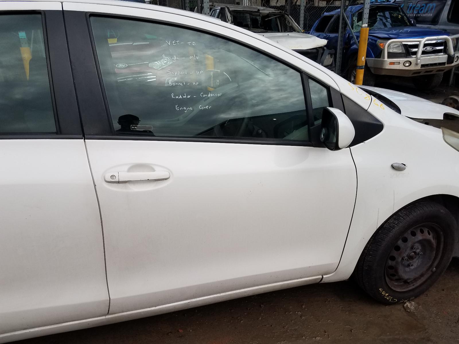 View Auto part Right Front Window Reg/Motor Toyota Yaris 2009