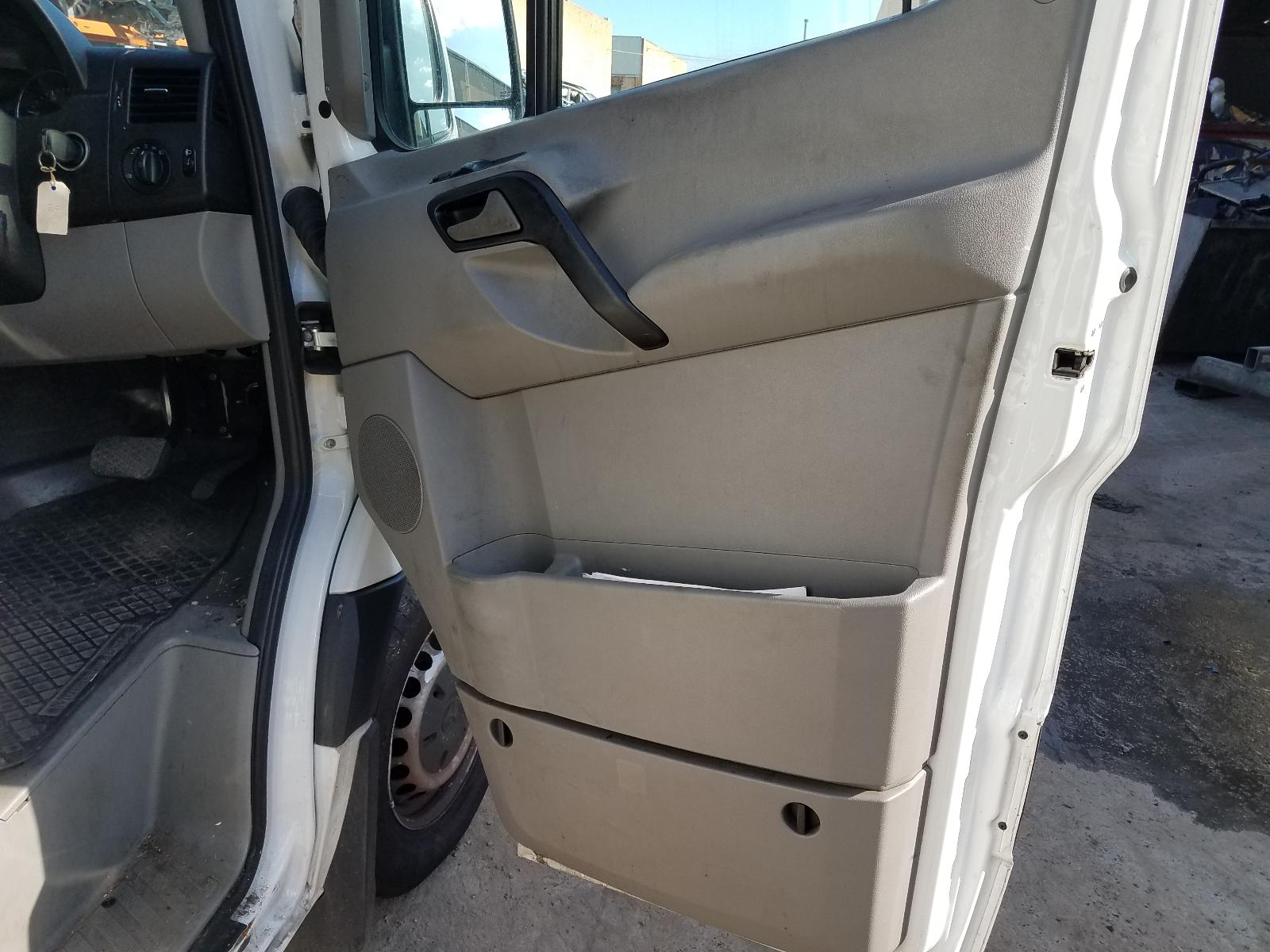 2017 Mercedes Sprinter Door/Boot/Gate Lock View Auto part Door/Boot/Gate Lock Mercedes Sprinter 2017