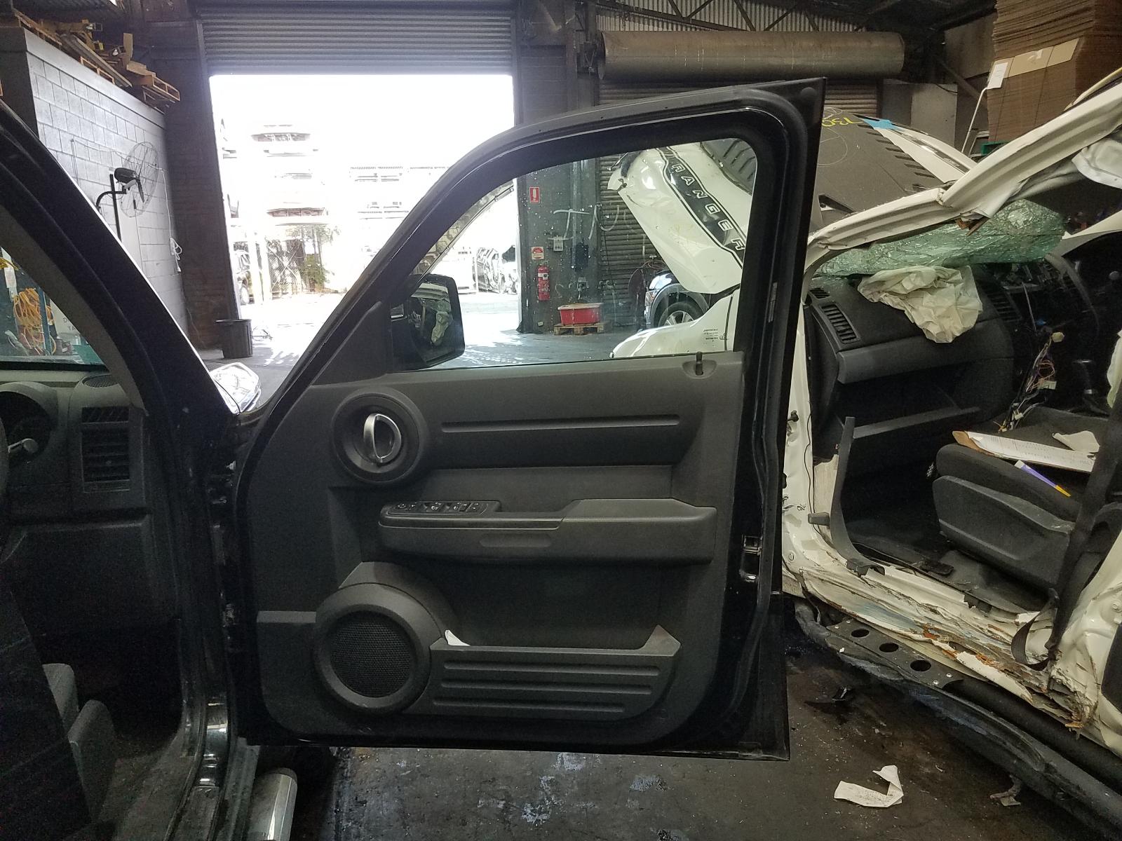 View Auto part Rear Garnish Dodge Nitro 2011