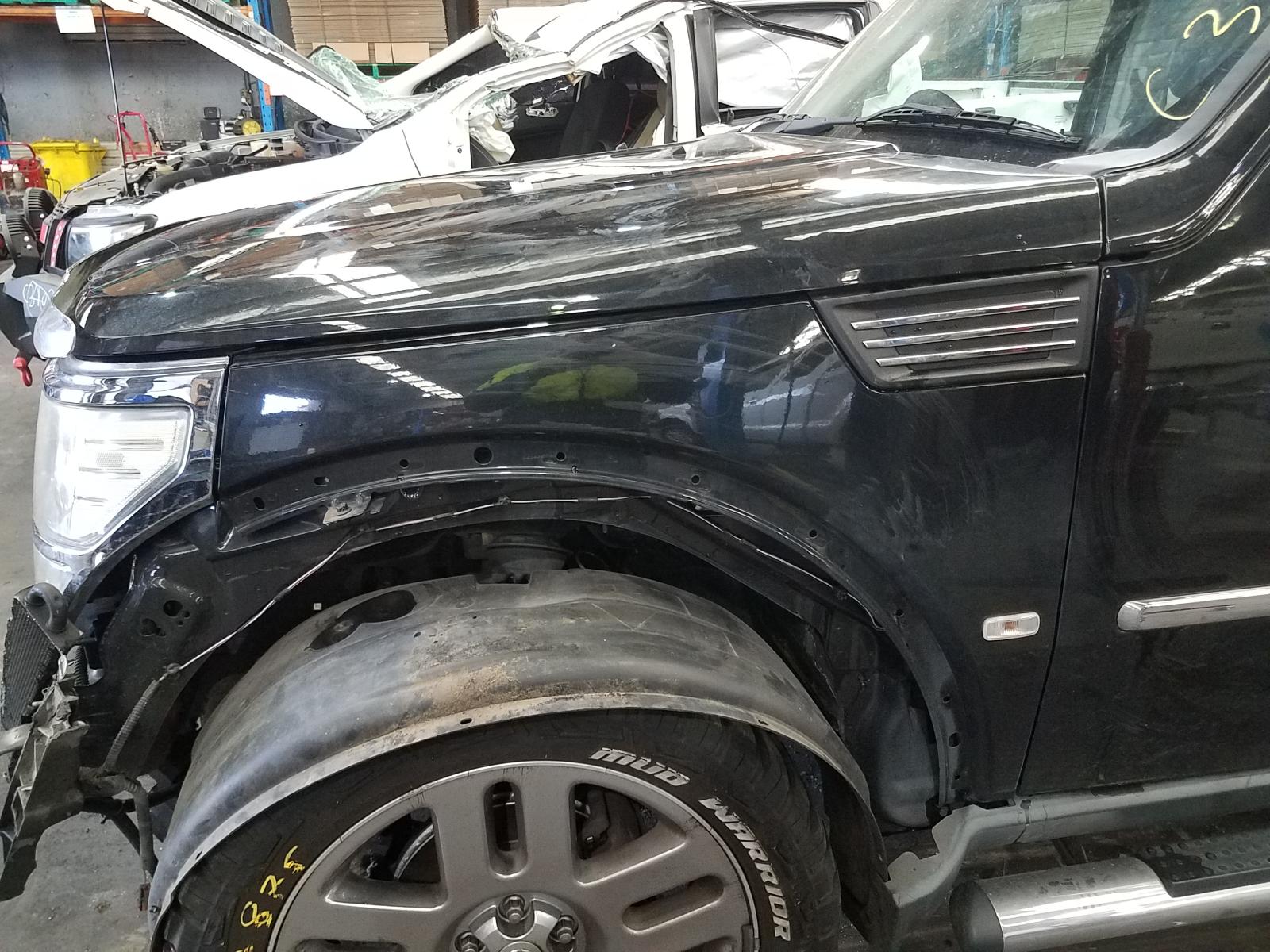 View Auto part Rear Garnish Dodge Nitro 2011