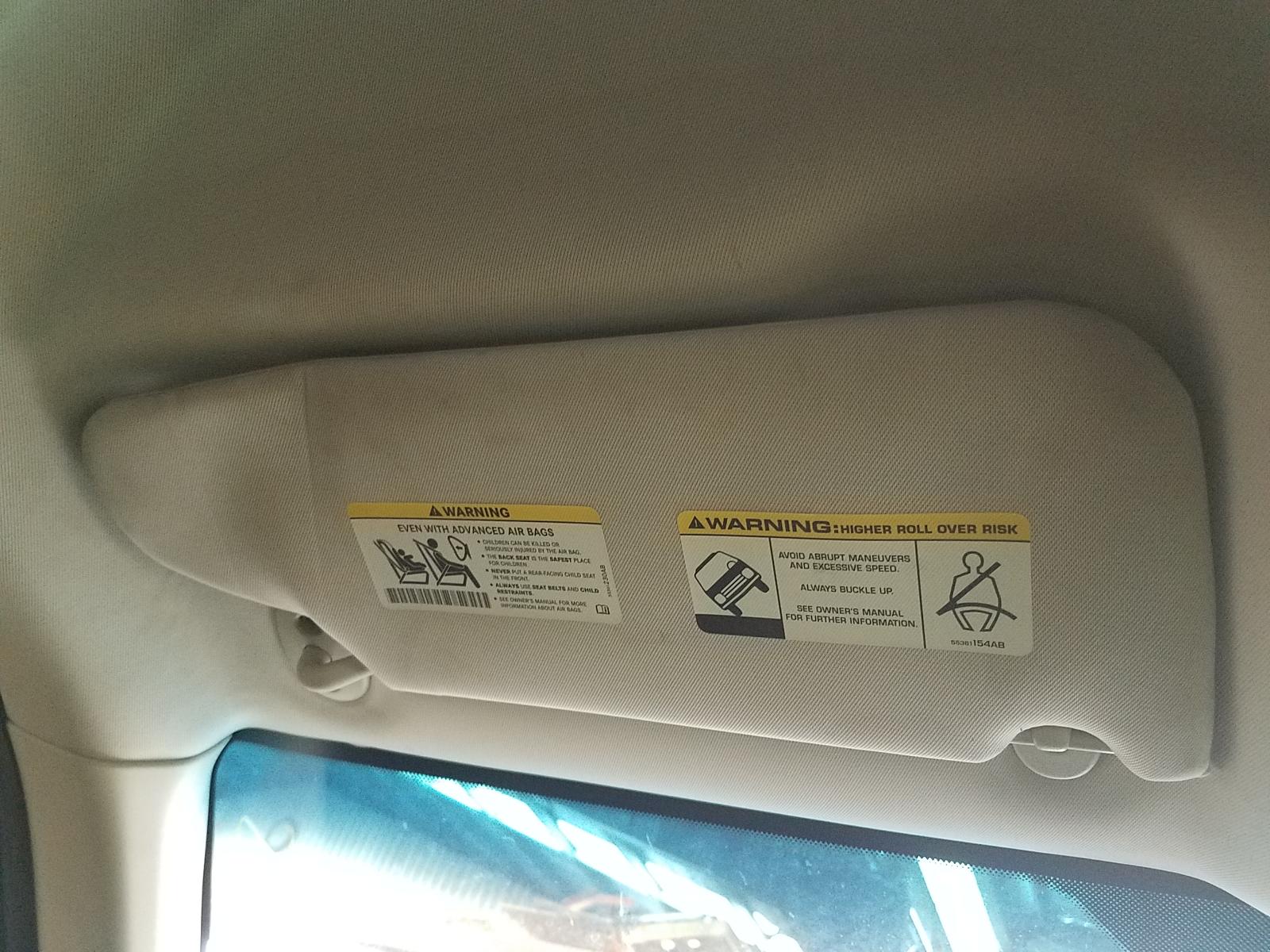 View Auto part Rear Garnish Dodge Nitro 2011