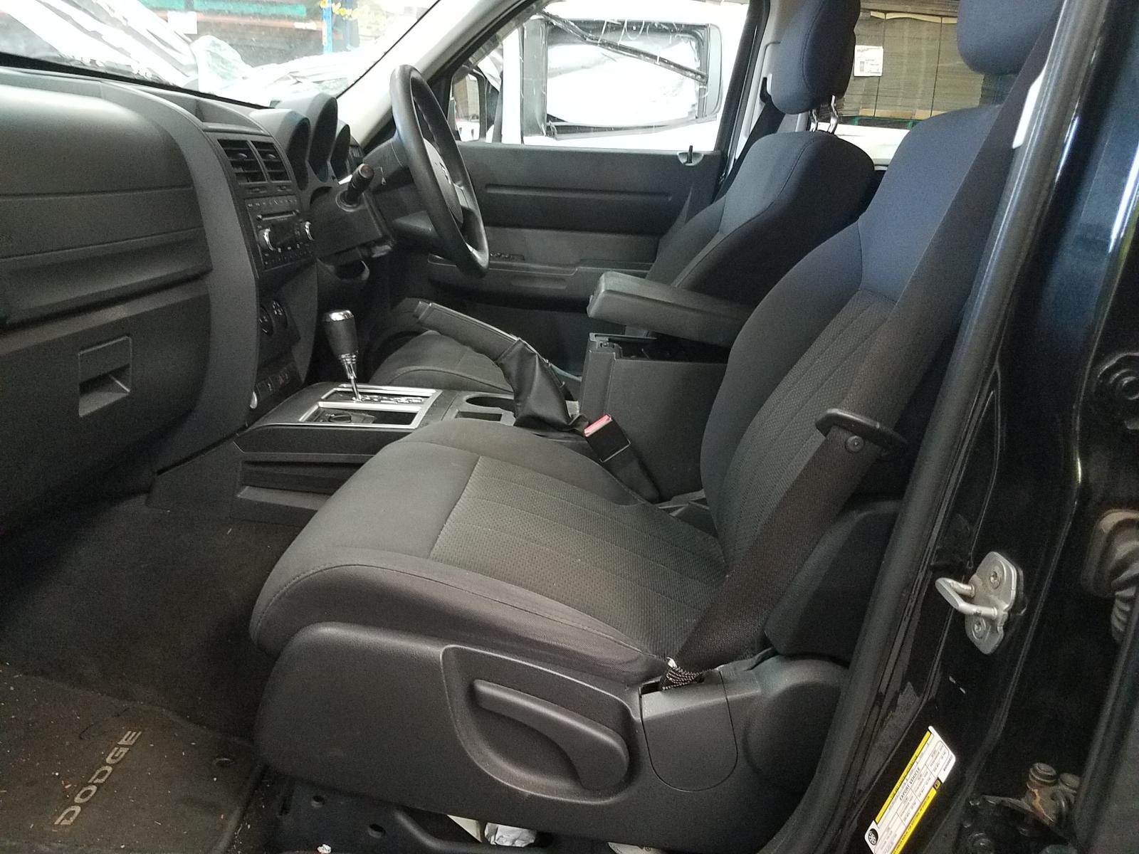 View Auto part Rear Garnish Dodge Nitro 2011