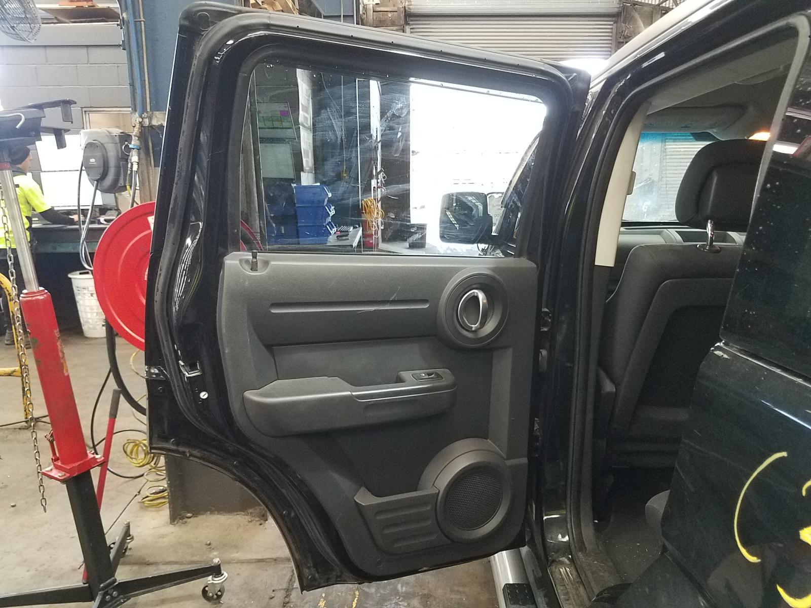 View Auto part Rear Garnish Dodge Nitro 2011