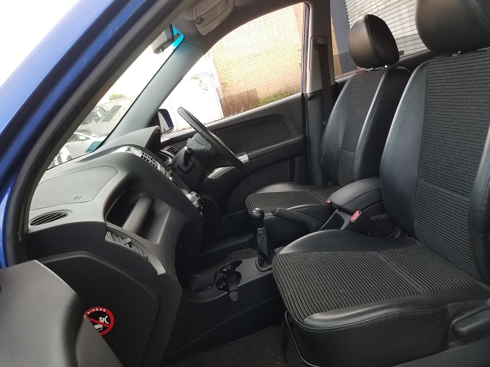 View Auto part Airbag Module/Sensor Kia Sportage 2009