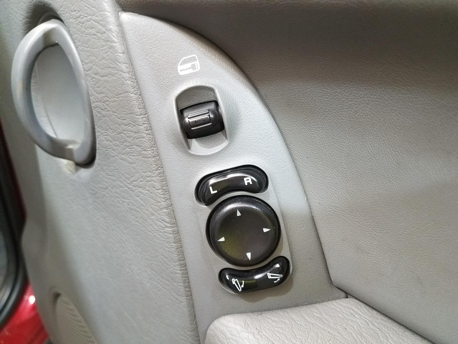 View Auto part Door/Boot/Gate Lock Jeep Cherokee 2006