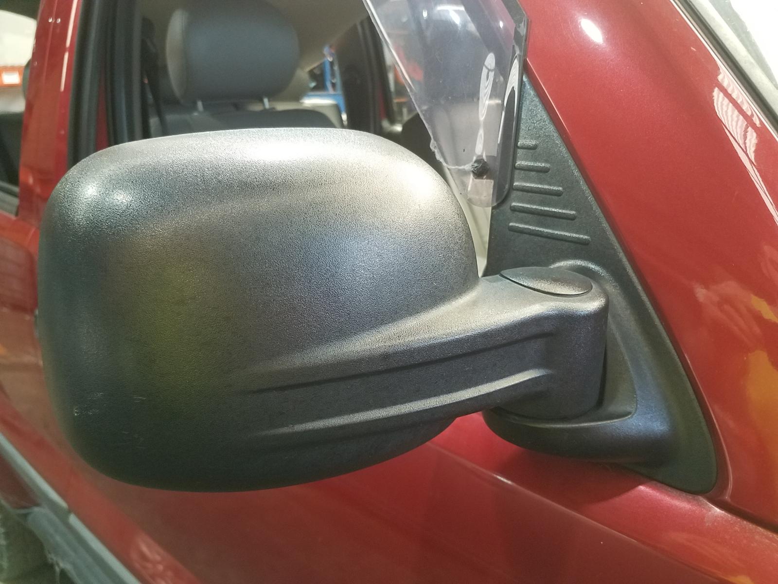View Auto part Door/Boot/Gate Lock Jeep Cherokee 2006