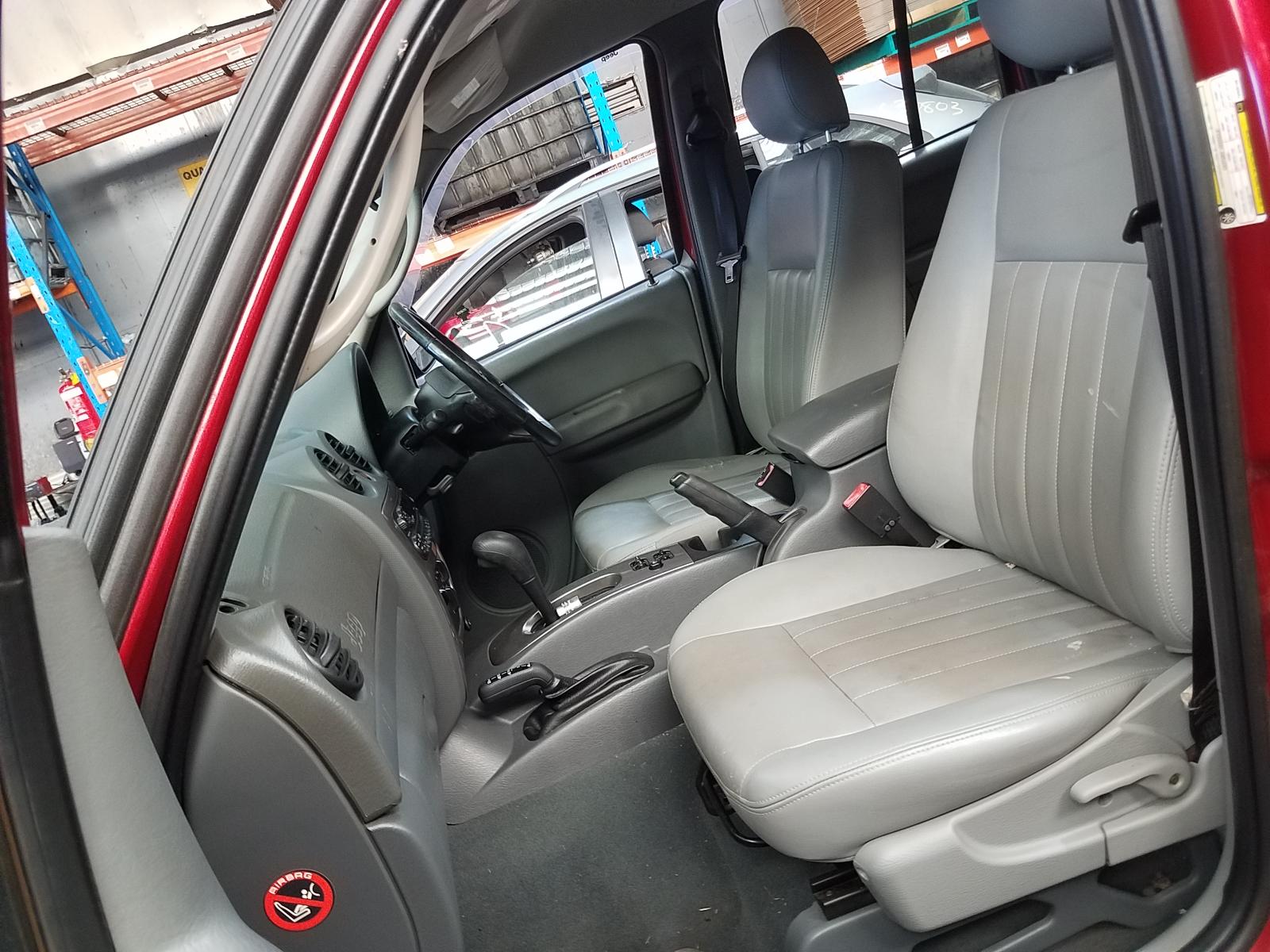 View Auto part Door/Boot/Gate Lock Jeep Cherokee 2006