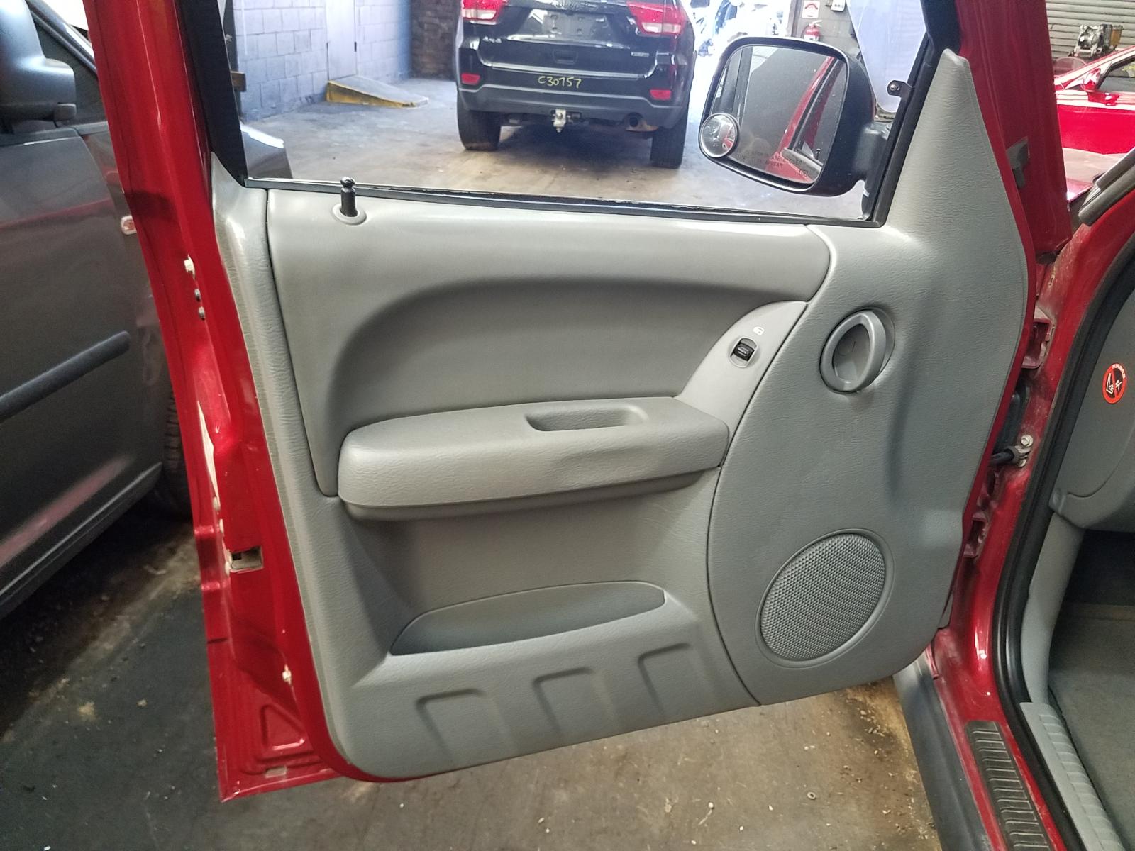 View Auto part Door/Boot/Gate Lock Jeep Cherokee 2006