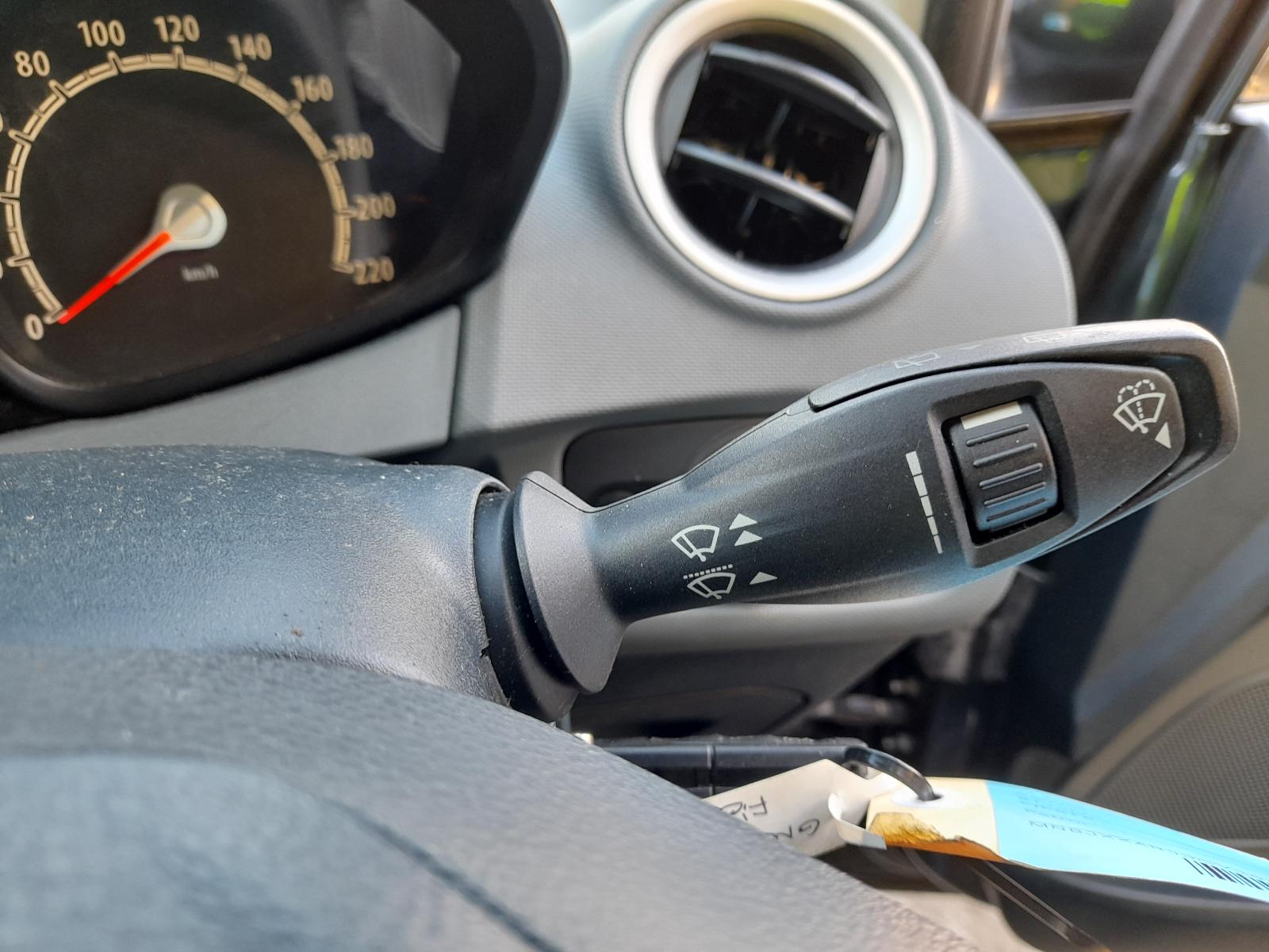 View Auto part Radio/Cd/Dvd/Sat/Tv Ford Fiesta 2012